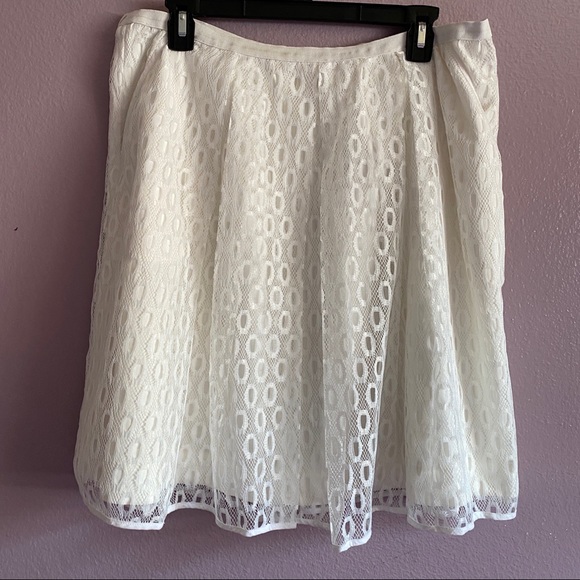 Anthropologie Maeve Eyelet Lace Skirt with pockets - Picture 7 of 12